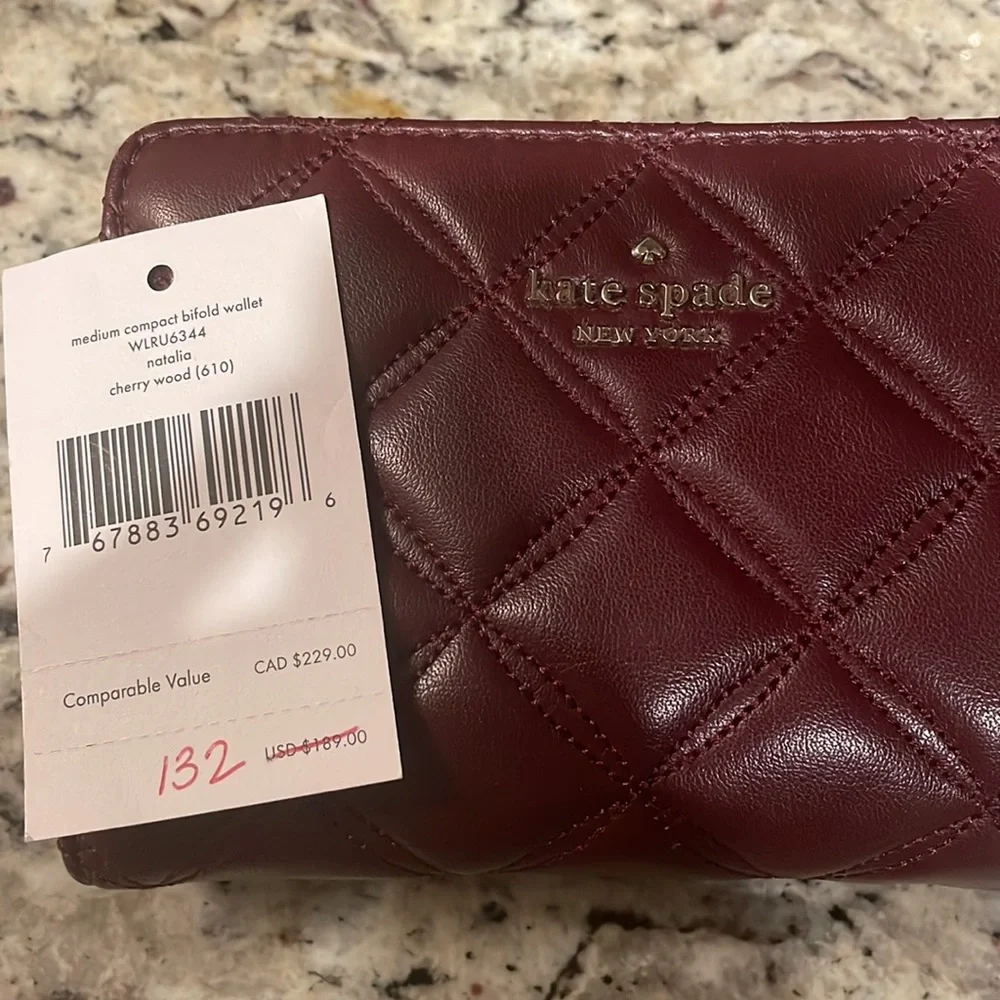 Kate Spade Wallet - Picture 8 of 8